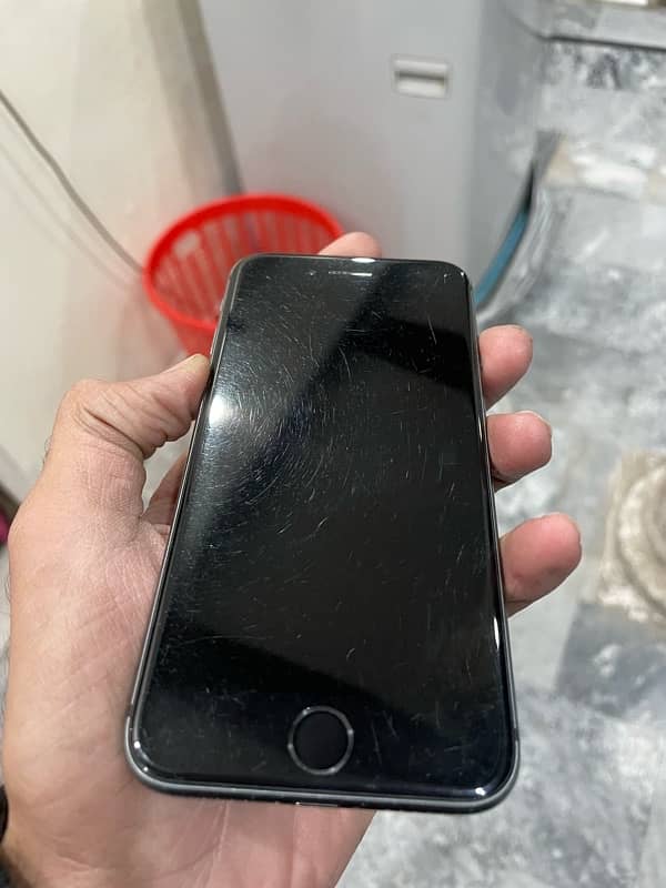 Iphone 8 PTA Approved 6