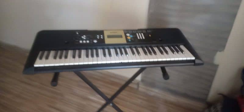 yamaha ypt 220 1