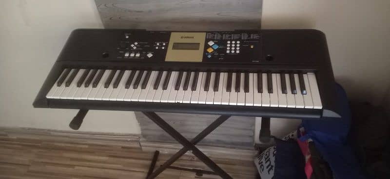 yamaha ypt 220 3