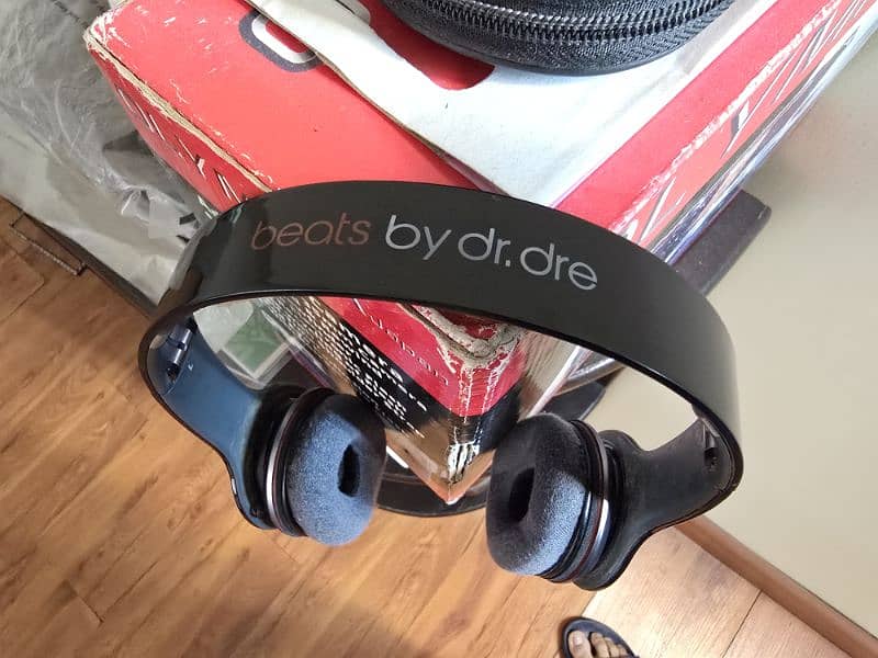 beats headphones 1