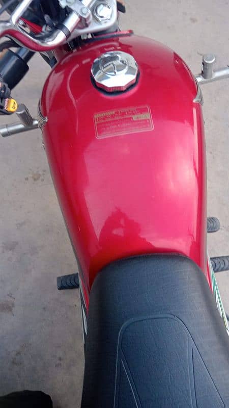 Honda 70 Red colour 2