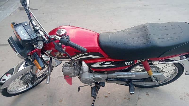 Honda 70 Red colour 3