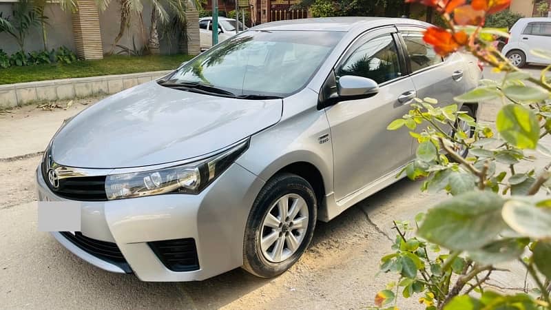 Toyota Corolla Altis 2016 karachi 1