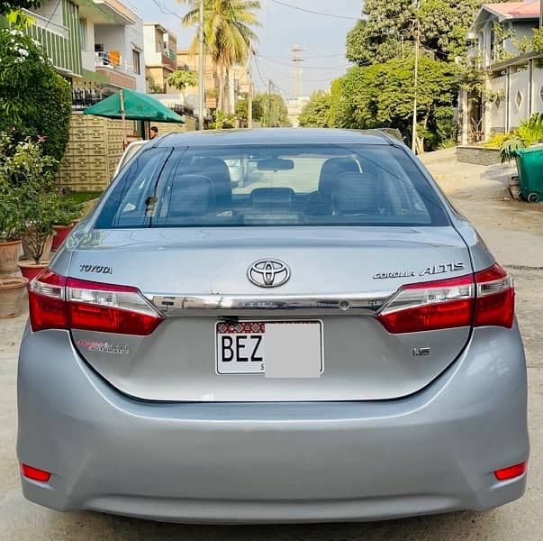 Toyota Corolla Altis 2016 karachi 5