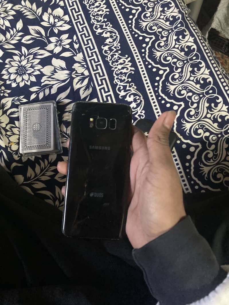 Samsung Mobile S8 1