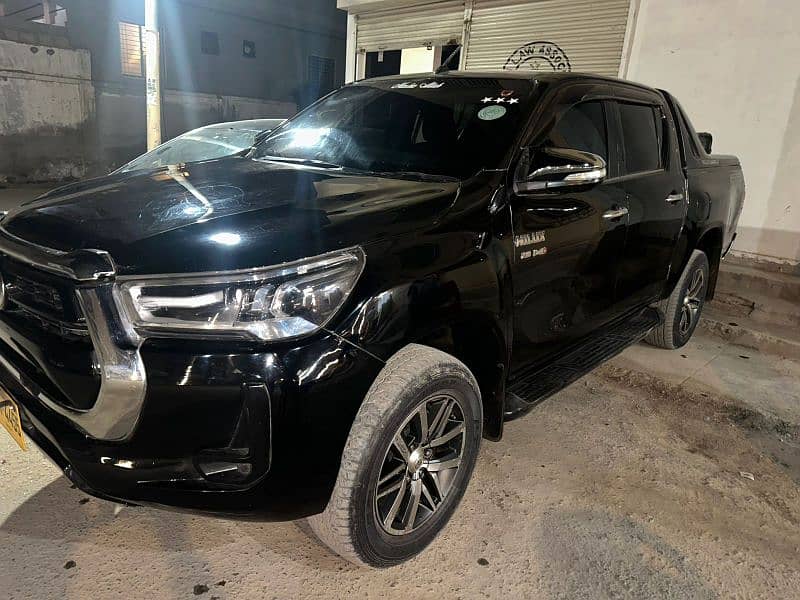 Toyota Hilux revo Model 2018 5