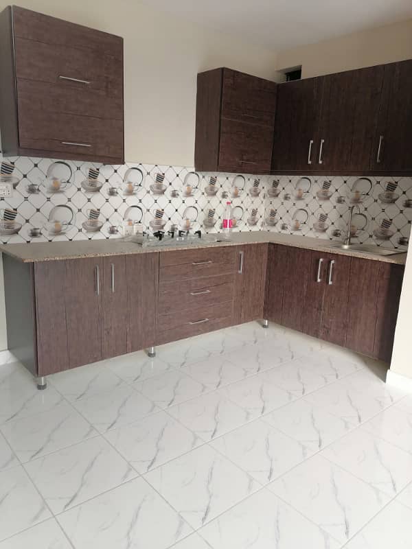 01 BED LUXURY APPARTMENT AVAILBLE FOR RENT AT GULBERG GREEEN ISLAMABAD 0