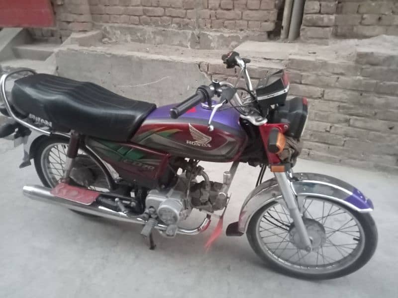 Honda CD 70 a one ok 10/10 good condition no fault 0