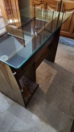 Computer Table for sale