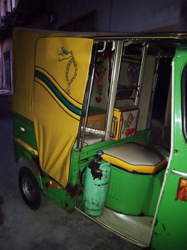 new Asia rickshaw03421405121 2