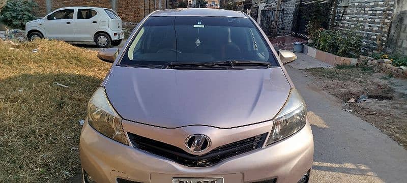 Toyota Vitz 2011 0