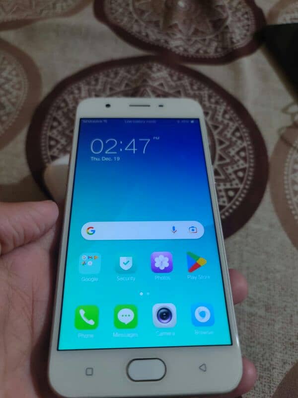 Oppo A57 4