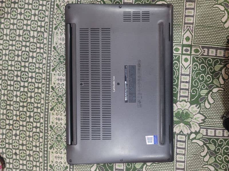 Dell Latitude 7300 6