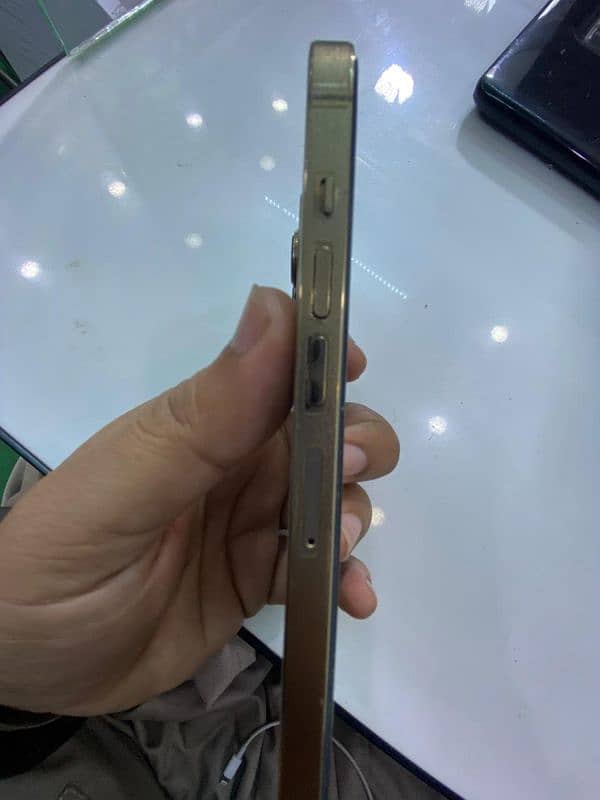 iphone 13 pro max 128gb gold colour 5