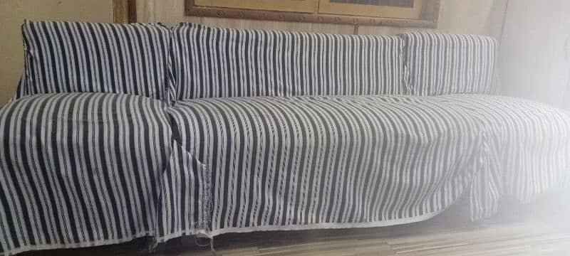 sofa set with (covers) price can be less 3