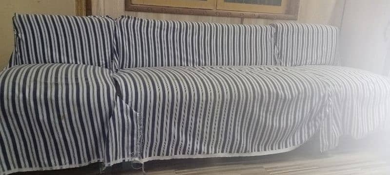 sofa set with (covers) price can be less 4