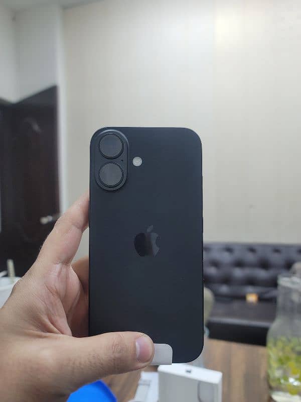 iphone 16 jv black 1