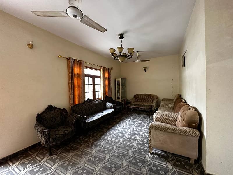 Well Maintained 240 Sq Yard Double House Gulshan E Iqbal Karachi Sindh 7