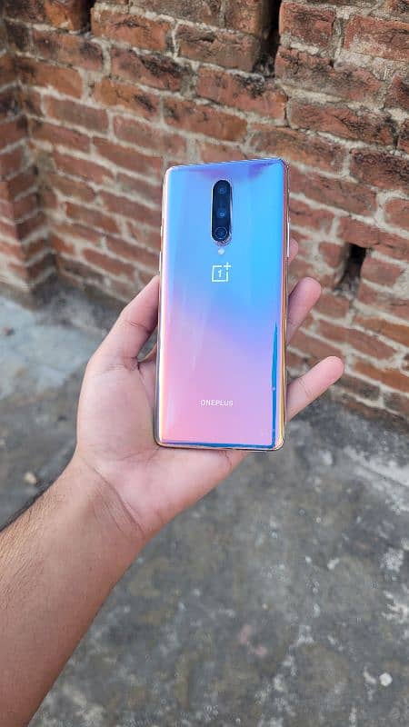 OnePlus 8 in Mint Condition 1