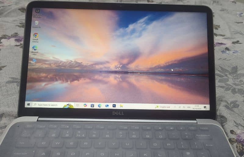 Urgently sale dell xps core i7 laptop 256gb SSD with touch screen 6