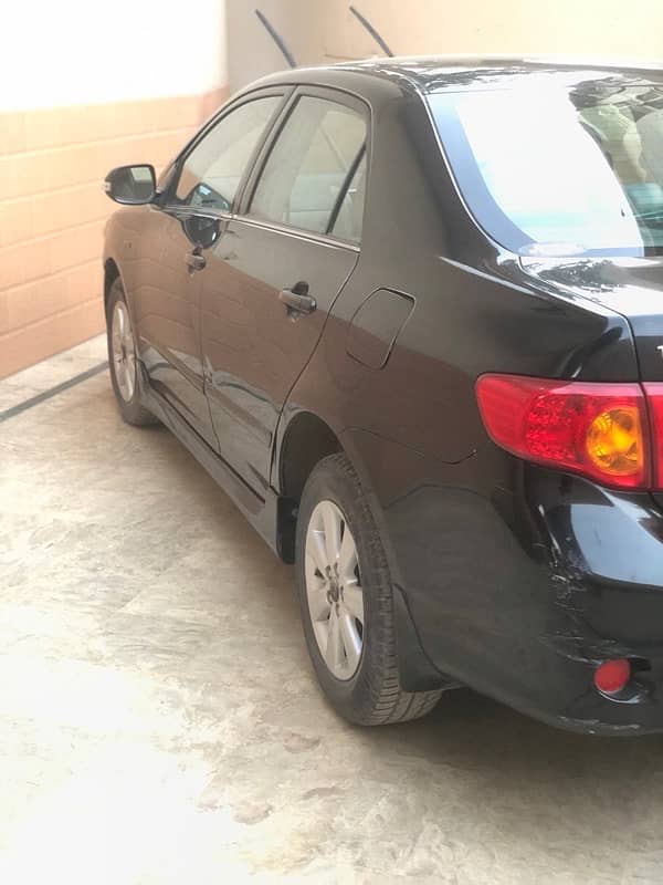 Toyota Corolla Altis 2010 3