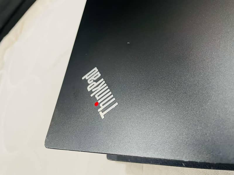 Lenovo ThinkPad E15 10th GEN 512GB SSD NVMe 16GB Ram. . 3