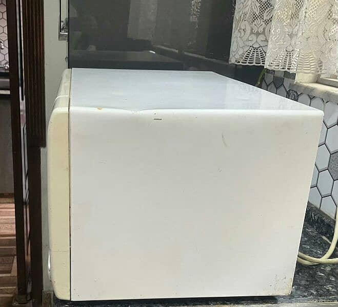 Microwave oven for Sale 1