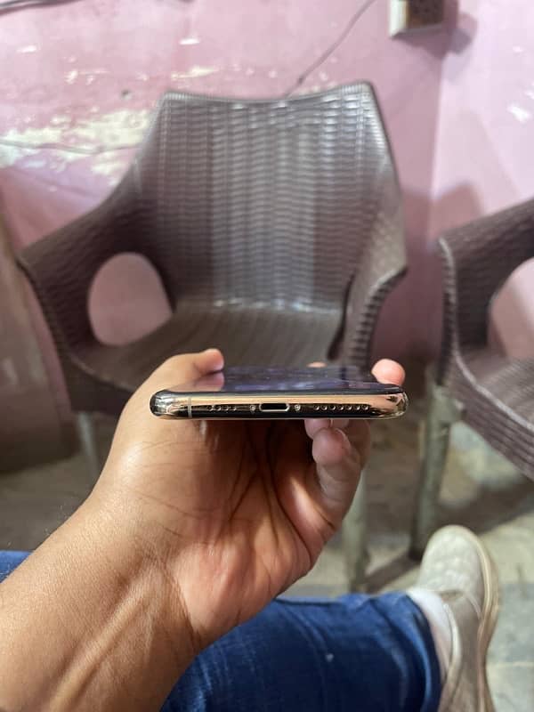 iphone 11 pro max pta apporve 256Gb only Glas Break FAce off 2