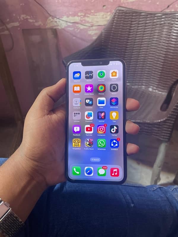 iphone 11 pro max pta apporve 256Gb only Glas Break FAce off 4