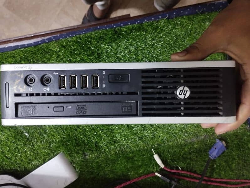 HP core i3 3nd generation 320gb hard 4gbram 8