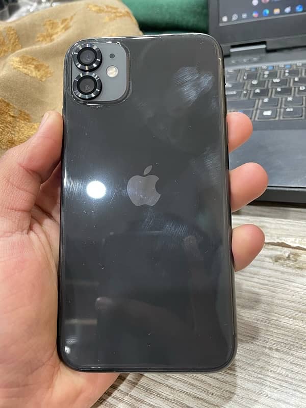 IPHONE 11 5