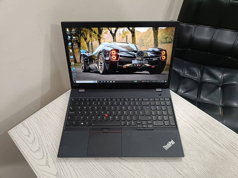 Lenovo Thinkpad P15s core i7 11th gen 4gb Nvidia Quadro T500 Gddr6 1