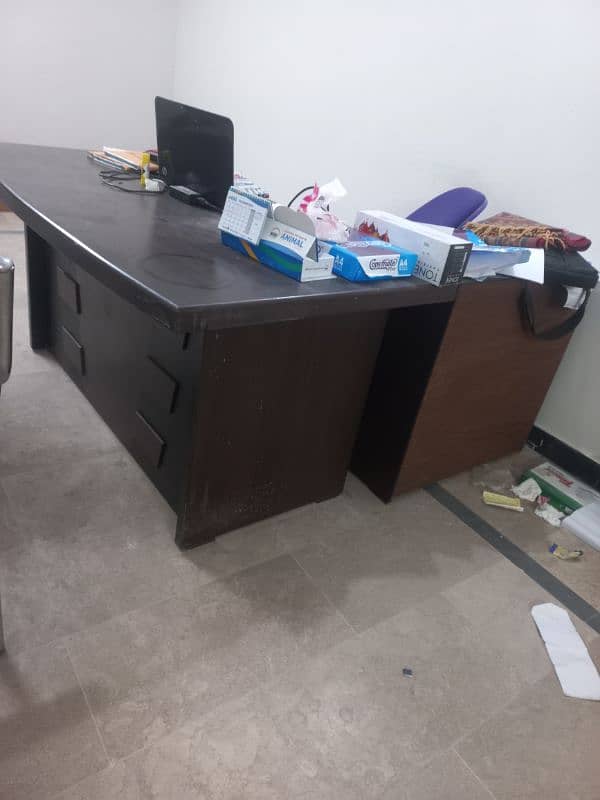 office table with 2 chairs 2