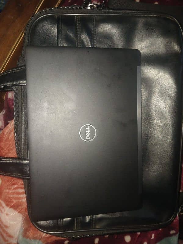 Dell Latitude - core i5 (6th Gen) - 8GB RAM, 256GB SSD 2