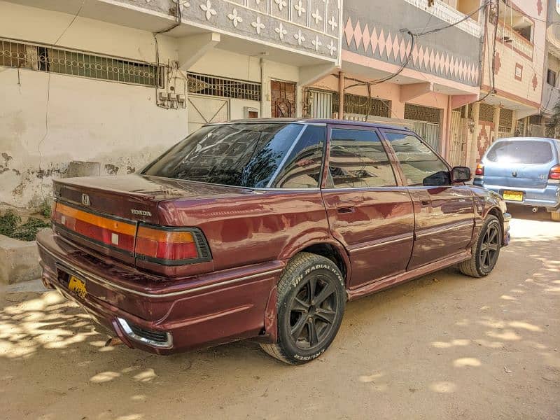 Honda Civic EXi 1990 3