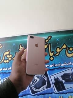 iPhone 7 plus.   . . . 03098877142