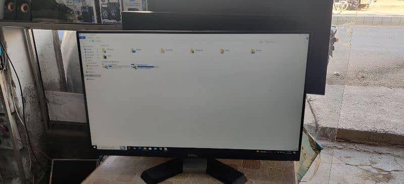 Dell P2219H 21.5″ 60Hz 16:9 Ultrathin Bezel IPS Monitor (Used) 1