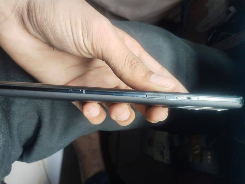 OnePlus 9pro LCD ma 4 line hn  PTA 12/256 7