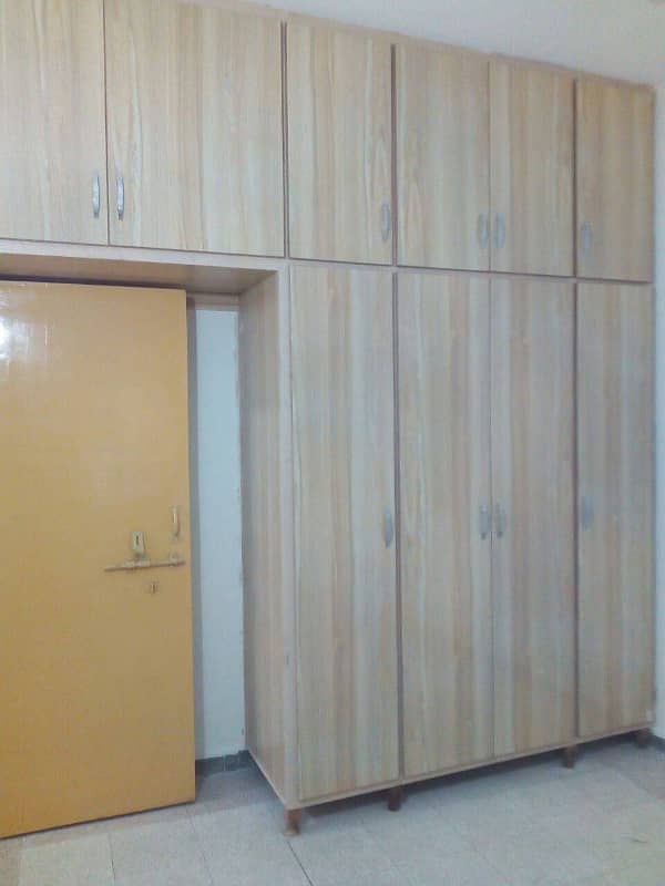 G11 2 BEDROOM FLAT AVIALBLE FOR RENT IN PHA APPARTMENTS 3