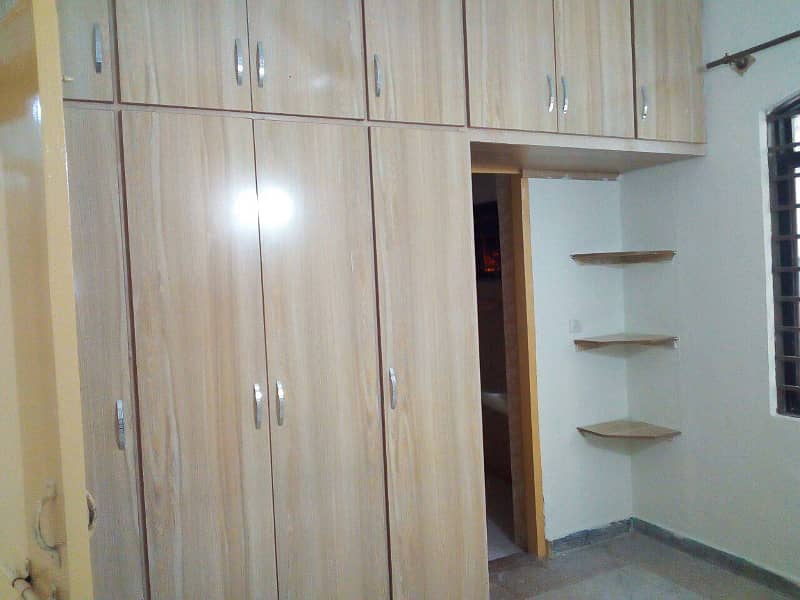 G11 2 BEDROOM FLAT AVIALBLE FOR RENT IN PHA APPARTMENTS 6