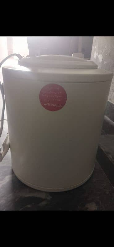 electric 40 liter gyser 2