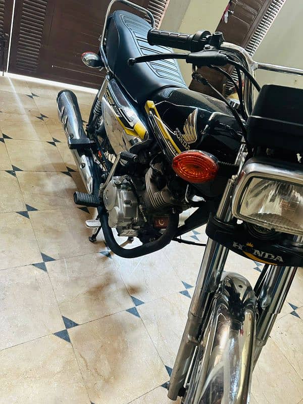 Honda CG 125 special edition 2021 4