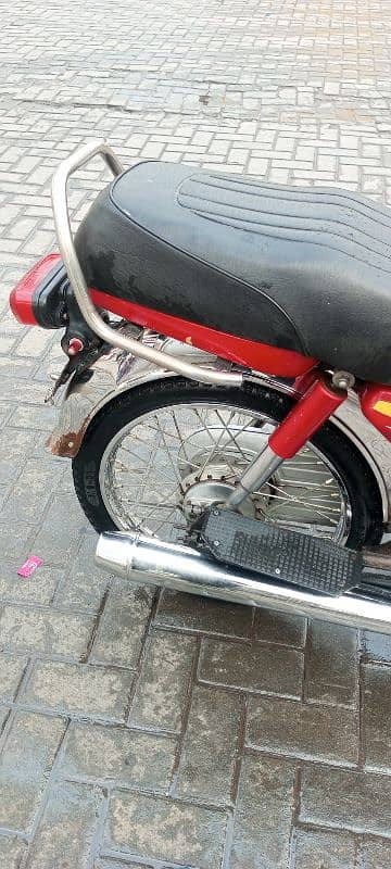 Honda CD 70 5