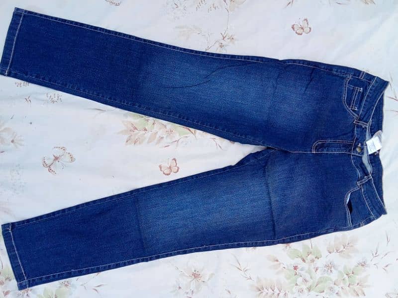 "Elegant Blue Denim women's jeans– Where Comfort Meets Style" 0