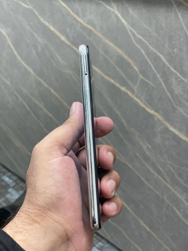 Redmi note 8 4/64 1