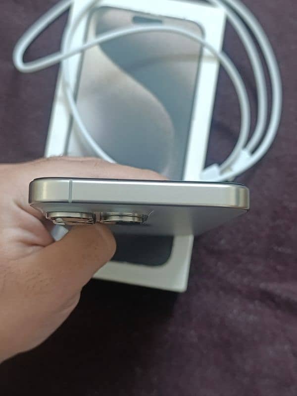 iphone 15 pro max 256gb JV (Natural Titanium) 4