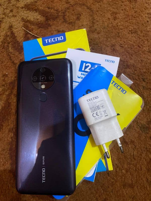 Tecno Spark 6 4/64 WITH ORIGINAL BOX CHARGER 1