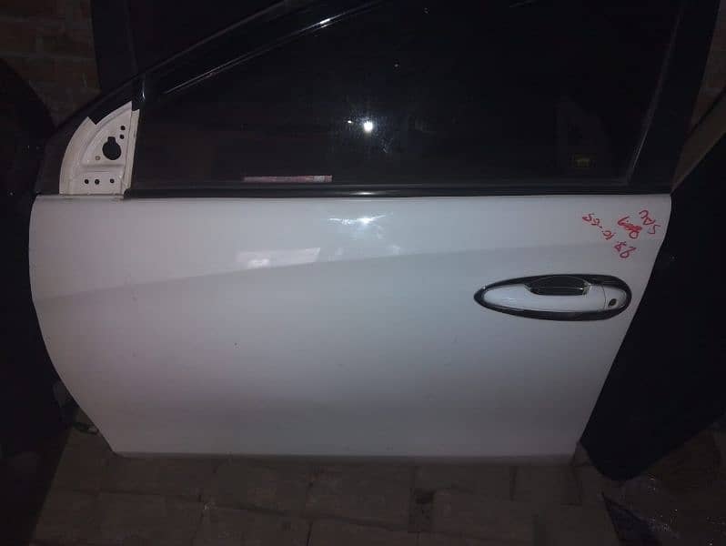 Toyota Yaris and Toyota Corolla All Body Parts Available 6