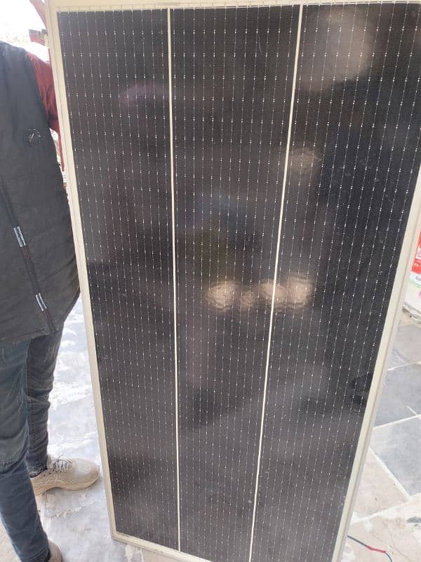 solar panel with stand and inverter 4