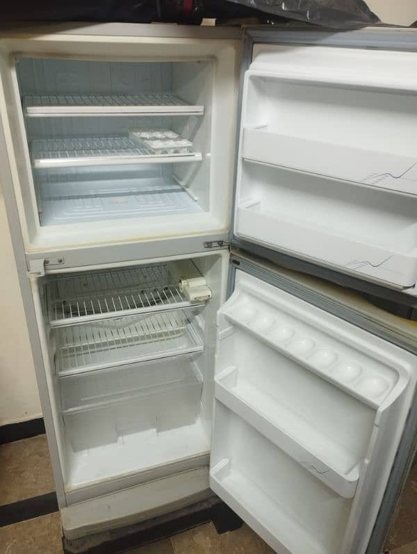 Dawlance Refrigerator 9122 1